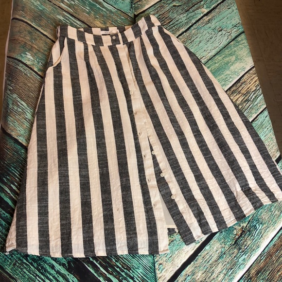 C8 - Mod Ref Midi Skirt - Small - Picture 1 of 6